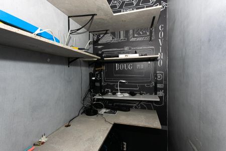 Apartamento à venda com 88m², 2 quartos e 2 vagas Apartamento à venda com 88m², 2 quartos e 2 vagasEscritório