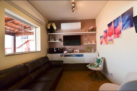 Casa para alugar com 120m², 3 quartos e 1 vagaSala