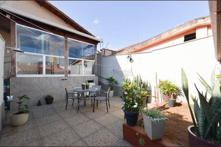 Casa para alugar com 120m², 3 quartos e 1 vagaÁrea externa