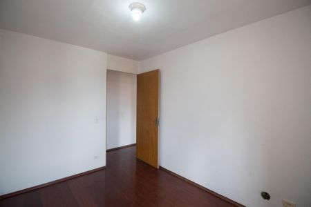 Quarto 2 de apartamento para alugar com 2 quartos, 50m² em Vila Albertina, São Paulo