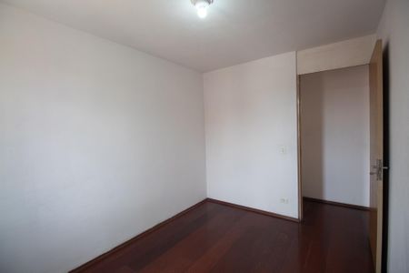 Quarto 2 de apartamento para alugar com 2 quartos, 50m² em Vila Albertina, São Paulo