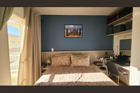 Casa de condomínio à venda com 130m², 3 quartos e 2 vagasQuarto Suíte