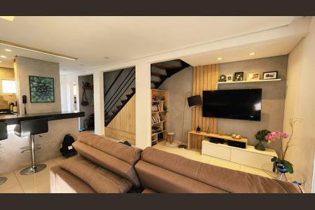 Casa de condomínio à venda com 130m², 3 quartos e 2 vagasSala