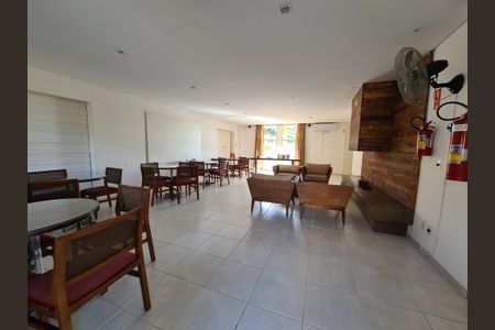 Casa de condomínio à venda com 130m², 3 quartos e 2 vagasÁrea comum - Salão de festas