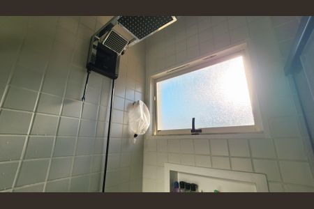 Casa de condomínio à venda com 130m², 3 quartos e 2 vagasBanheiro