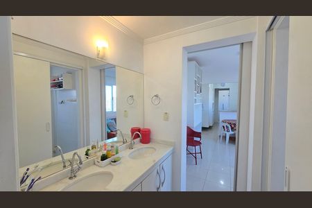 Apartamento para alugar com 49m², 1 quarto e 1 vaga Apartamento para alugar com 49m², 1 quarto e 1 vagaBanheiro