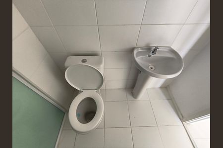 Apartamento para alugar com 38m², 2 quartos e sem vaga Apartamento para alugar com 38m², 2 quartos e sem vagaBanheiro