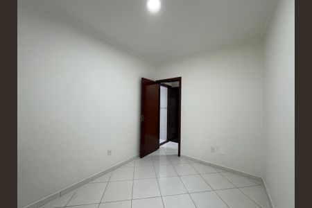 Apartamento à venda com 80m², 3 quartos e 2 vagas Apartamento à venda com 80m², 3 quartos e 2 vagasQuarto 2