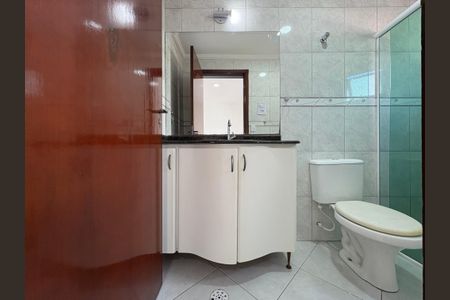 Apartamento à venda com 80m², 3 quartos e 2 vagas Apartamento à venda com 80m², 3 quartos e 2 vagasBanheiro da Suíte