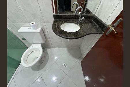 Apartamento à venda com 80m², 3 quartos e 2 vagas Apartamento à venda com 80m², 3 quartos e 2 vagasBanheiro Social