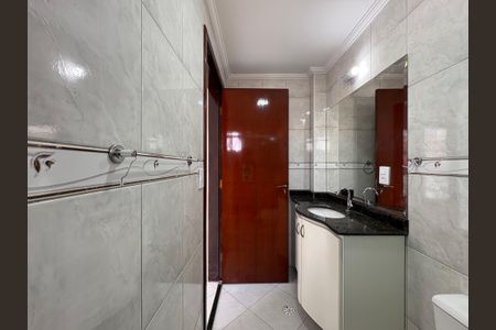 Apartamento à venda com 80m², 3 quartos e 2 vagas Apartamento à venda com 80m², 3 quartos e 2 vagasBanheiro da Suíte