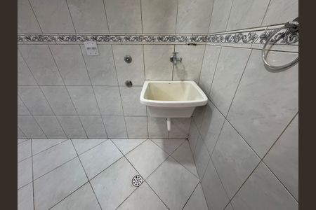 Apartamento à venda com 80m², 3 quartos e 2 vagas Apartamento à venda com 80m², 3 quartos e 2 vagasÁrea de Serviço