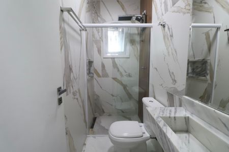 Casa para alugar com 420m², 6 quartos e 4 vagas Casa para alugar com 420m², 6 quartos e 4 vagasBanheiro Suíte 3