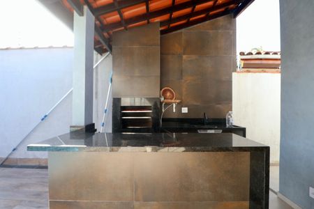 Casa para alugar com 420m², 6 quartos e 4 vagas Casa para alugar com 420m², 6 quartos e 4 vagasQuintal