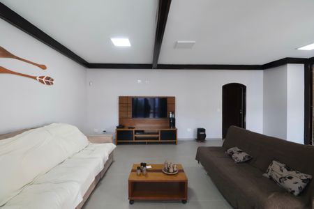 Sala de casa para alugar com 6 quartos, 420m² em Jardim Centenario, Guarujá