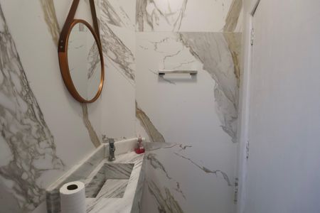 Casa para alugar com 420m², 6 quartos e 4 vagas Casa para alugar com 420m², 6 quartos e 4 vagasLavabo da Sala