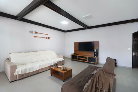 Casa para alugar com 420m², 6 quartos e 4 vagas Casa para alugar com 420m², 6 quartos e 4 vagasSala