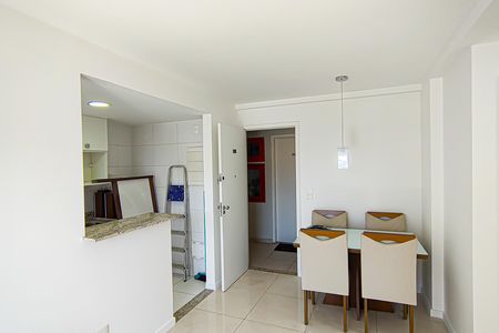 Sala de apartamento para alugar com 2 quartos, 53m² em Pechincha, Rio de Janeiro