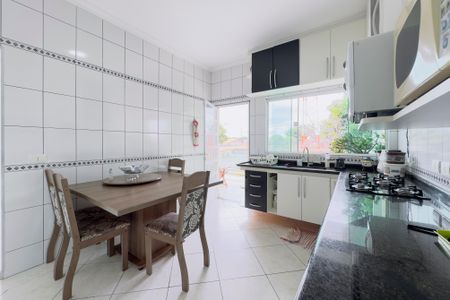 Casa para alugar com 150m², 3 quartos e 2 vagasCozinha