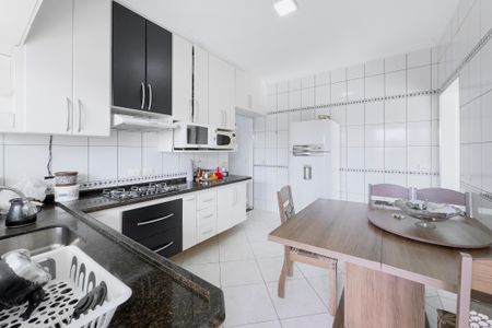 Casa para alugar com 150m², 3 quartos e 2 vagasCozinha