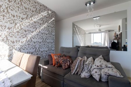 Sala de apartamento à venda com 2 quartos, 43m² em Jardim Cocaia, Guarulhos