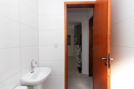 Banheiro Social de apartamento para alugar com 2 quartos, 60m² em Vila Constança, São Paulo