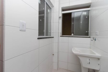 Área de Serviço de apartamento para alugar com 2 quartos, 60m² em Vila Constança, São Paulo