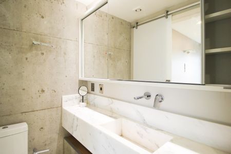 Apartamento à venda com 72m², 1 quarto e 1 vagaBanheiro da Suíte