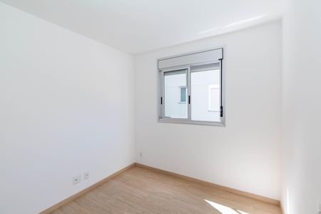 Apartamento à venda com 112m², 4 quartos e 2 vagasQuarto 3