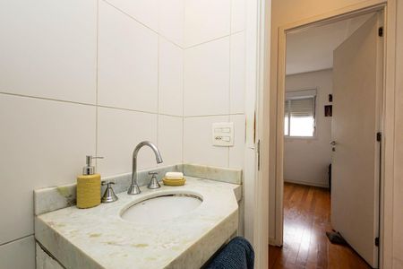 Apartamento à venda com 56m², 2 quartos e 1 vagaBanheiro Social