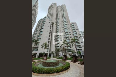 Apartamento à venda com 56m², 2 quartos e 1 vagaFachada