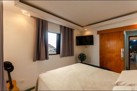 Casa à venda com 212m², 3 quartos e 3 vagas Casa à venda com 212m², 3 quartos e 3 vagasQuarto 1