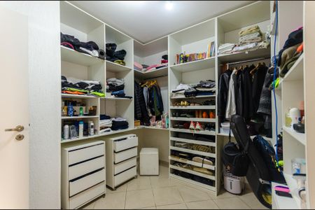 Casa à venda com 212m², 3 quartos e 3 vagas Casa à venda com 212m², 3 quartos e 3 vagasQuarto 2 - Closed