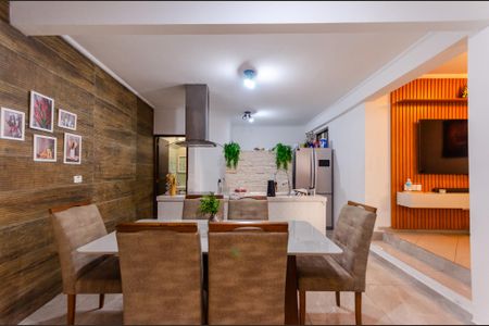 Casa à venda com 212m², 3 quartos e 3 vagas Casa à venda com 212m², 3 quartos e 3 vagasCozinha