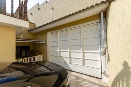 Casa à venda com 212m², 3 quartos e 3 vagas Casa à venda com 212m², 3 quartos e 3 vagasGaragem