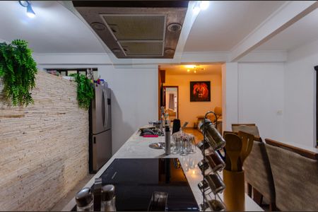 Casa à venda com 212m², 3 quartos e 3 vagas Casa à venda com 212m², 3 quartos e 3 vagasCozinha