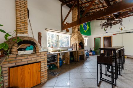 Casa à venda com 212m², 3 quartos e 3 vagas Casa à venda com 212m², 3 quartos e 3 vagasChurrasqueira