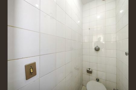 Apartamento à venda com 45m², 1 quarto e 1 vaga Apartamento à venda com 45m², 1 quarto e 1 vagaBanheiro de Serviço