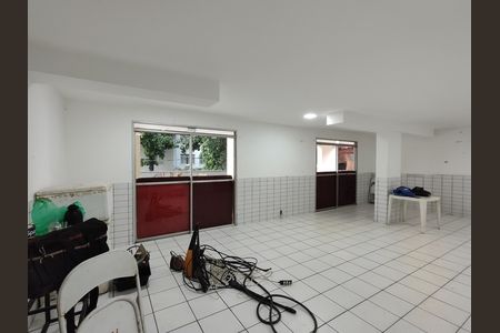 Apartamento à venda com 45m², 1 quarto e 1 vaga Apartamento à venda com 45m², 1 quarto e 1 vagaÁrea comum - Salão de festas
