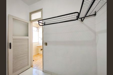 Apartamento à venda com 45m², 1 quarto e 1 vaga Apartamento à venda com 45m², 1 quarto e 1 vagaQuarto de Serviço