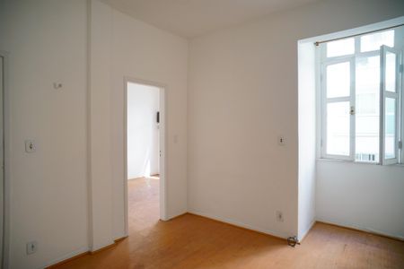 Sala de apartamento à venda com 1 quarto, 35m² em Ingá, Niterói