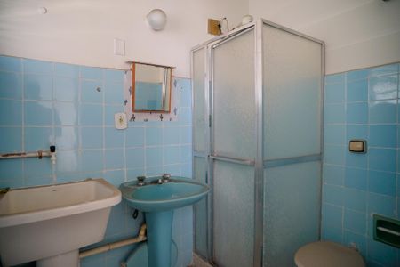 Banheiro de apartamento à venda com 1 quarto, 35m² em Ingá, Niterói