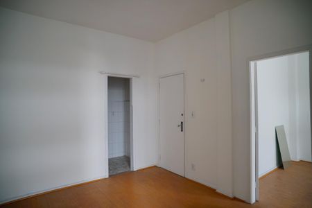 Sala de apartamento à venda com 1 quarto, 35m² em Ingá, Niterói