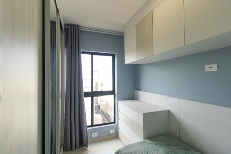 Quarto 2 de apartamento para alugar com 2 quartos, 59m² em Tingui, Curitiba