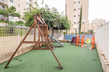 Apartamento à venda com 52m², 2 quartos e 1 vaga Apartamento à venda com 52m², 2 quartos e 1 vagaÁrea comum - Playground