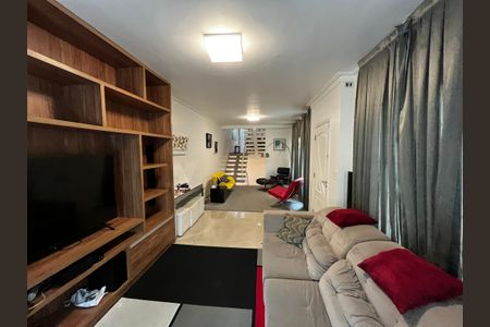 Sala de casa à venda com 3 quartos, 223m² em Água Fria, São Paulo