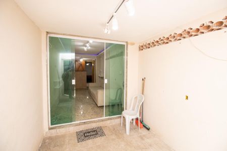 Hall de entrada de casa para alugar com 1 quarto, 55m² em Recreio dos Bandeirantes, Rio de Janeiro