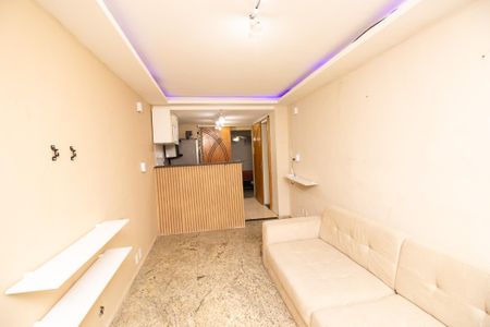 Sala de casa para alugar com 1 quarto, 55m² em Recreio dos Bandeirantes, Rio de Janeiro