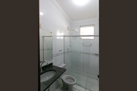 Casa para alugar com 110m², 3 quartos e 2 vagasBanheiro Social