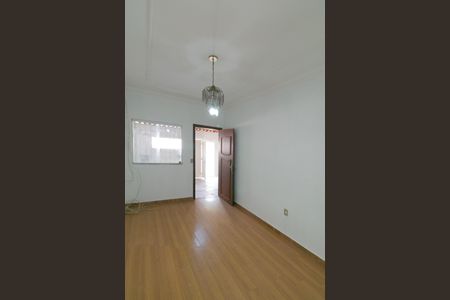 Casa para alugar com 110m², 3 quartos e 2 vagasSala 